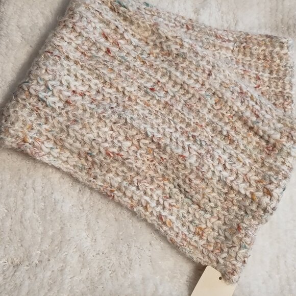 a.n.a Scarf & Hat Set *GWP - Picture 3 of 7